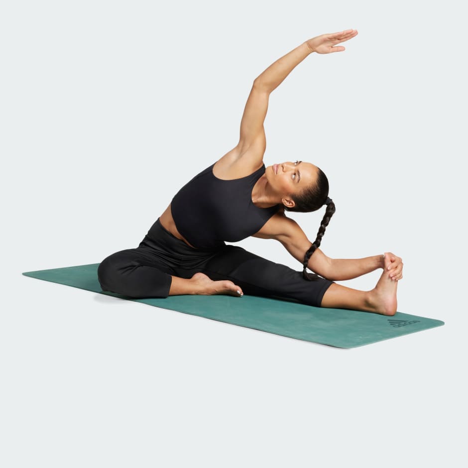 adidas Yoga Crop Tank With Inner Shelf Bra - Image 3