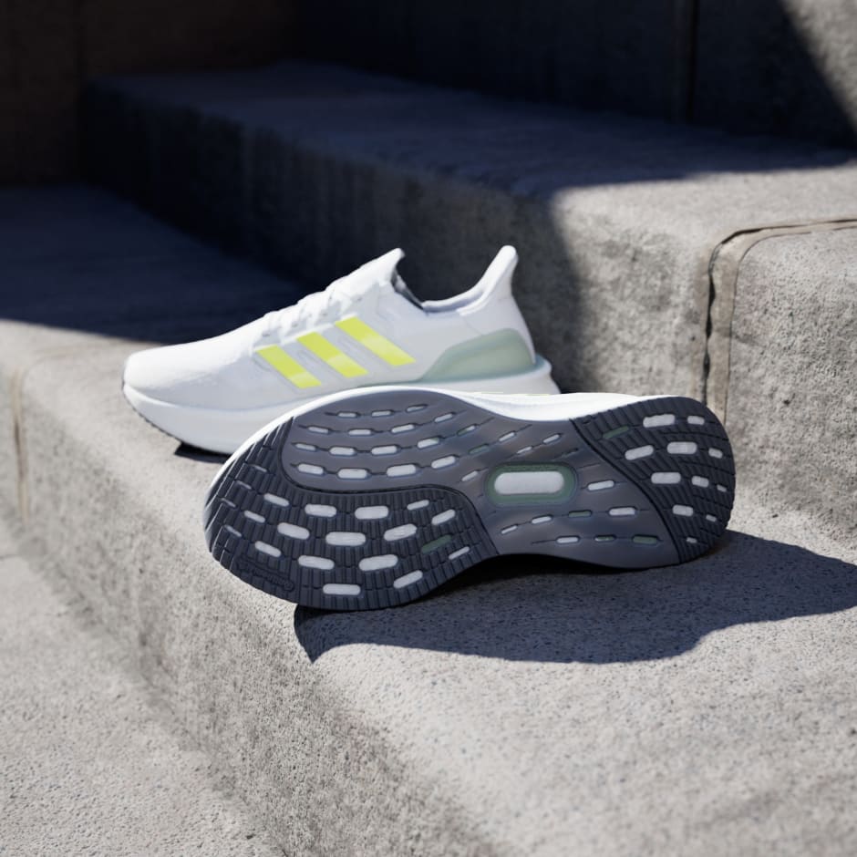 adidas Ultraboost 5 Shoes - Image 3